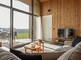 Charming Holiday Home Overlooking Lake