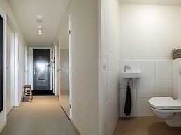 Charming Holiday Home Overlooking Lake