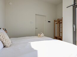 Charming Holiday Home Overlooking Lake