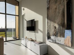 Beautiful Holiday Home With Terrace