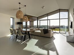 Beautiful Holiday Home With Terrace