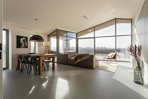 Pleasant Holiday Home With Garden