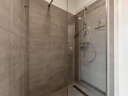 Pleasant Holiday Home With Garden