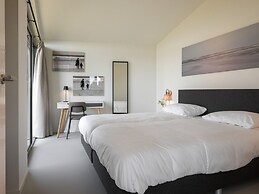 Pleasant Holiday Home With Garden