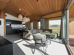 Spacious Holiday Home With Garden