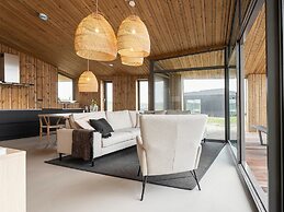 Lovely Holiday Home in Wissenkerke With Garden