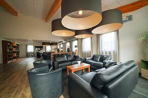 Holiday Home for Group With Sauna and Pool