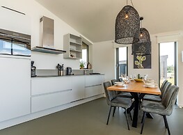 Modern Eco Home Near Beach