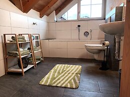 Beautiful New Apartment in Hochgallmigg