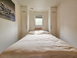 Beautiful Holiday Home With Garden