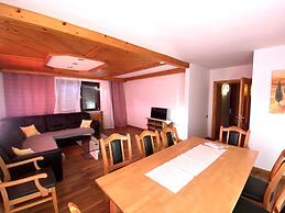 Apartment in Zell am See Near Lake