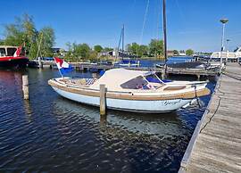 Holiday Home With Garden Near Watersports