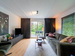 Luxury Chalet in Stegeren, Beautiful Surroundings