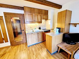 Cosy Apartment Next to ski Slope and Thermal Bath