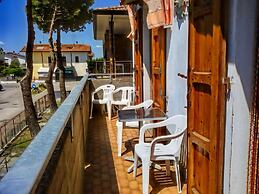 Cosy Apartment 200m From the sea