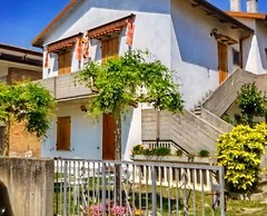 Cosy Apartment 200m From the sea