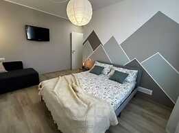 Delightful Apartment With Private Terrace