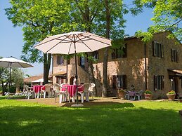 Tuscany Stay With Pool