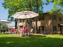 Romantic House in Tuscany With Pool Views