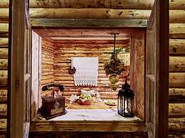 Maximilian 1-2 People