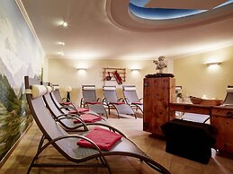 Maximilian 1-2 People