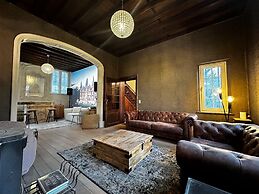 Luxurious Villa With Heated Pool