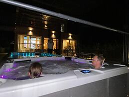 Luxurious Villa With Heated Pool