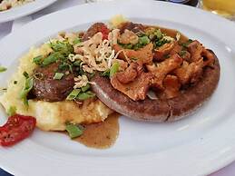 Mountain View Comfortable Holiday Residence