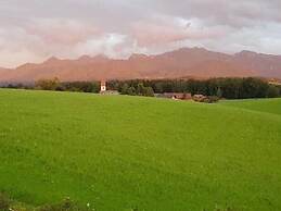 Mountain View Comfortable Holiday Residence