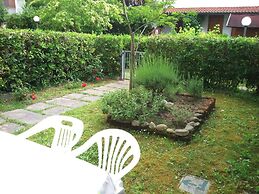 Apartment With Private Garden