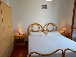 Apartment With Private Garden