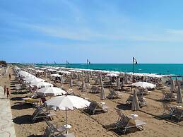 Amazing Apartment in Caorle Near Seabeach