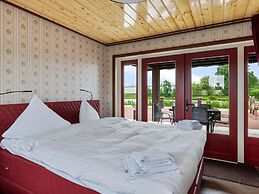 Canal-side Retreat With Sauna