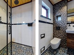 Canal-side Retreat With Sauna