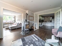 Modern Holiday Flat With Pool in the Harz