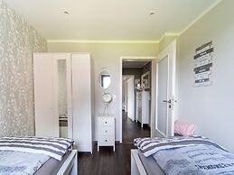 Modern Holiday Flat With Pool in the Harz