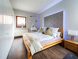Modern Holiday Flat With Pool in the Harz
