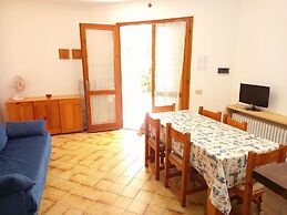 Attractive Villa With Garden