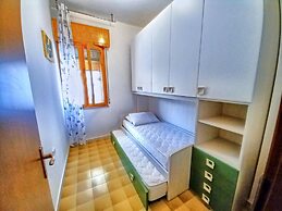 Cosy Apartment With Balcony