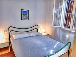 Amazing Apartment With Garden