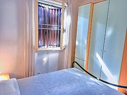 Amazing Apartment With Garden