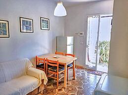 Amazing Apartment With Garden