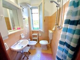 Amazing Apartment With Garden