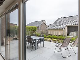 Ideal Holiday Home by the sea