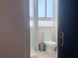 Phaedrus Living: Hoopoe Residencies 204