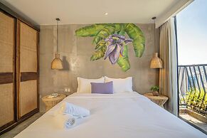 Signature Beachside Condotel Nha Trang