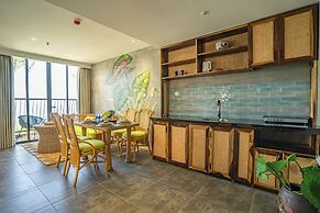 Signature Beachside Condotel Nha Trang