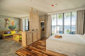 Signature Beachside Condotel Nha Trang