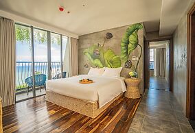 Signature Beachside Condotel Nha Trang