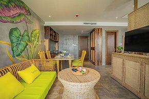 Signature Beachside Condotel Nha Trang